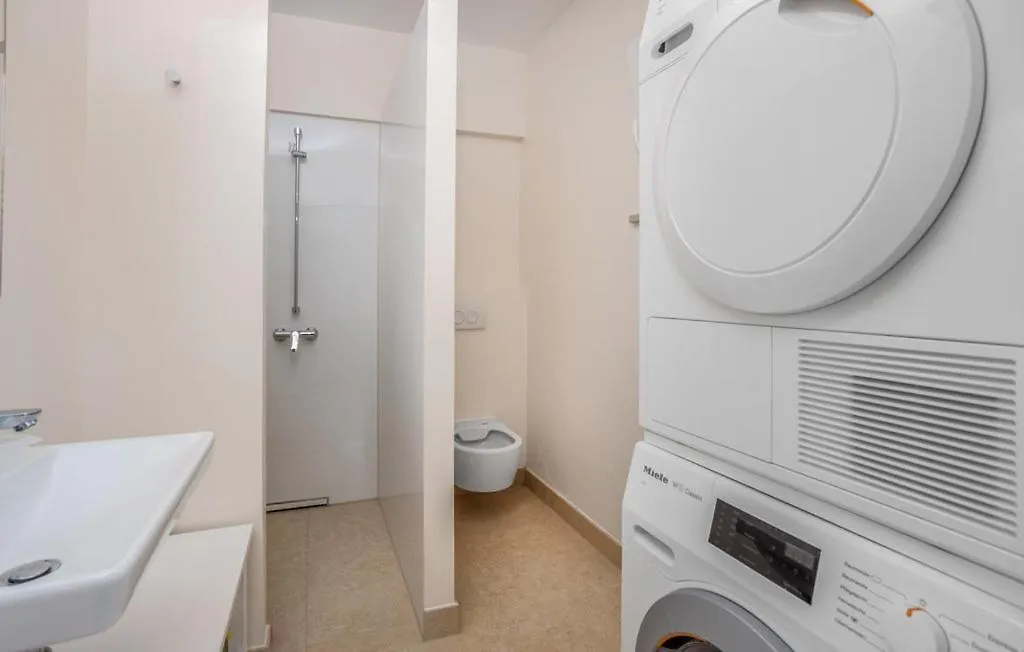 Holiday home Terraced Houses New 2025 Barbat na Rabu