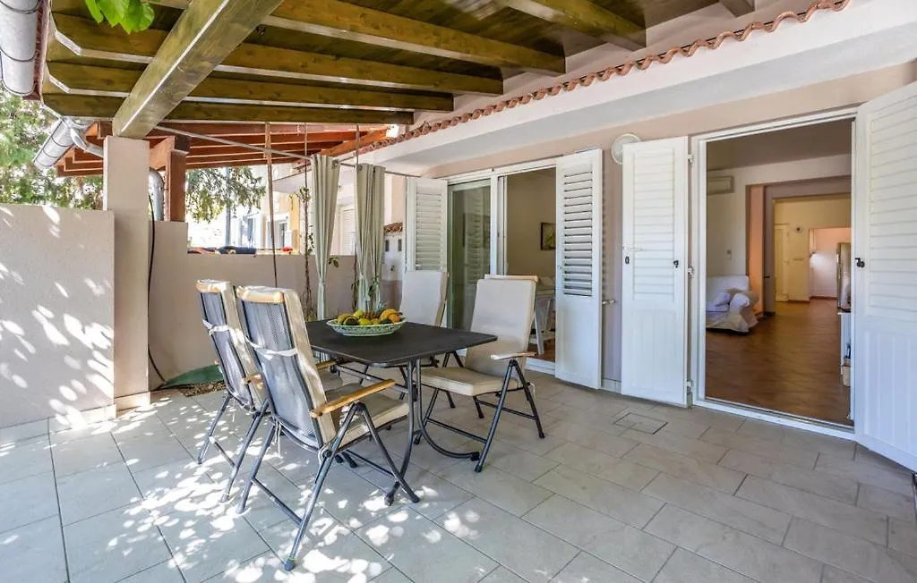 Holiday home Terraced Houses New 2025 Barbat na Rabu
