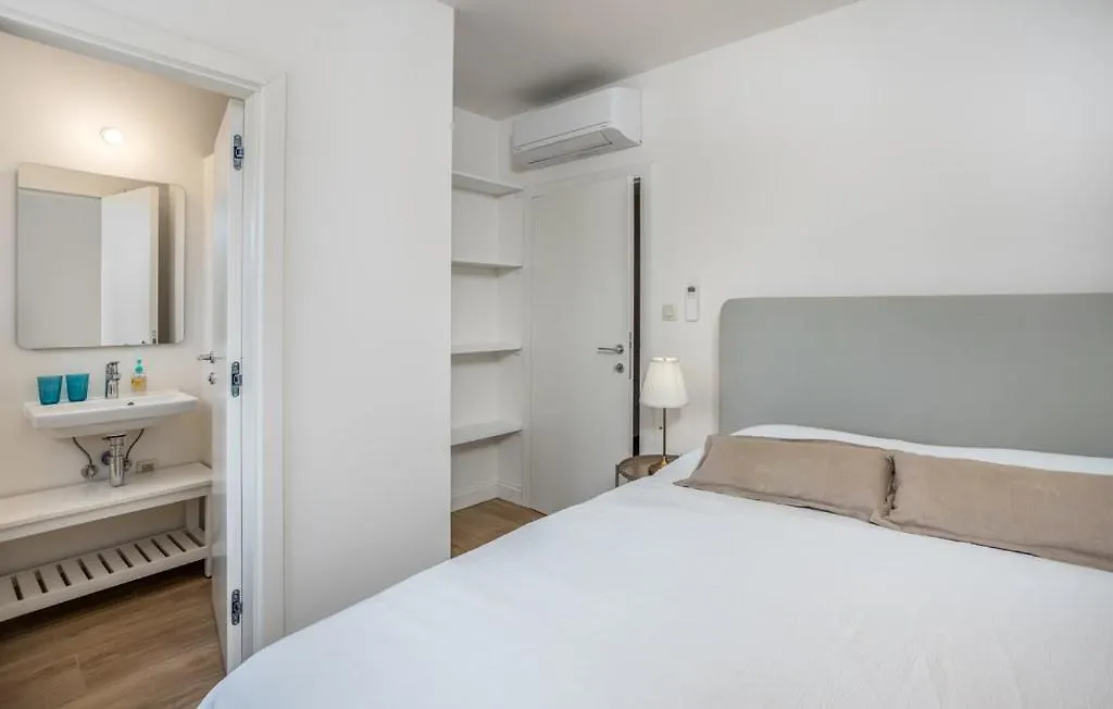 Terraced Houses New 2025 Barbat na Rabu Holiday home